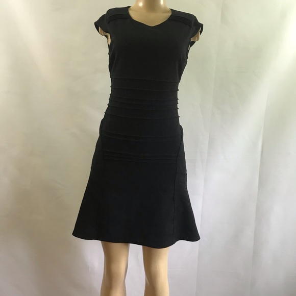 Jennifer Lopez Dresses & Skirts - JENNIFER LOPEZ chic stylish fitted sexy mini dress